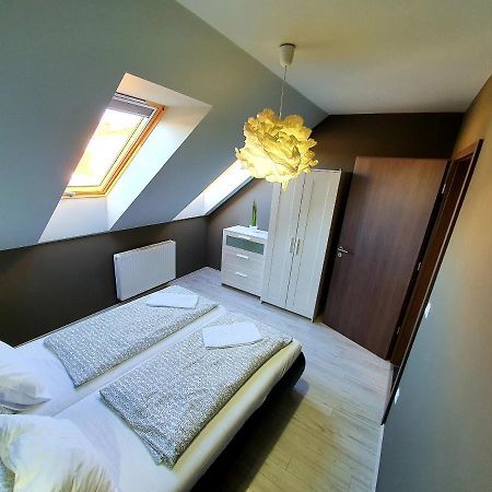 Intro Apartman Sarvar Exterior photo